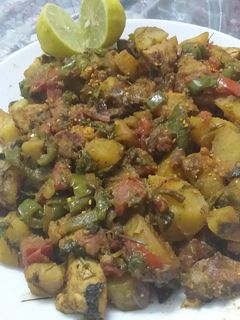 صورة لوصفة ادام بطاطس مع صدور دجاج
