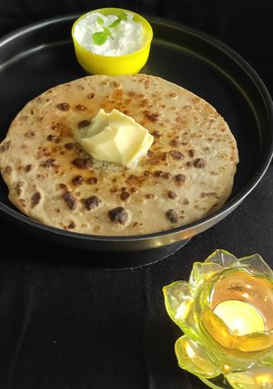 મૂળા નાં પરાઠા (Mooli Paratha Recipe In Gujarati) રેસીપી મુખ્ય ફોટો