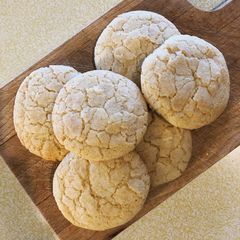A picture of Lemon Cookies.