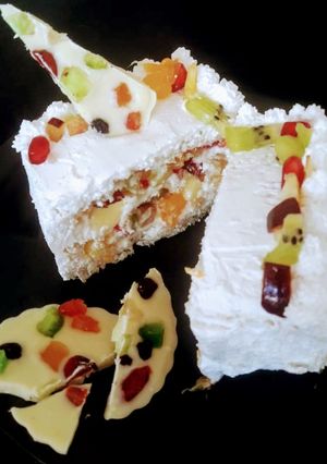 A picture of Fruity cake.