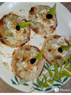 इंस्टेंट ब्रेड पपड़ी चाट (Instant bread papdi chat recipe in hindi) रेसिपी मुख्य फोटो