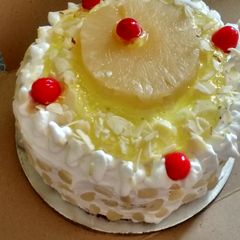 A picture of Pineapple pastry.