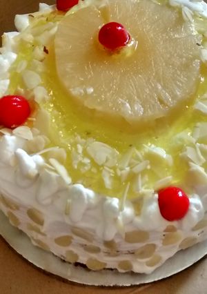 A picture of Pineapple pastry.
