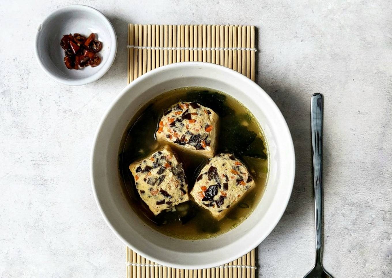 Sup Tahu Wakame