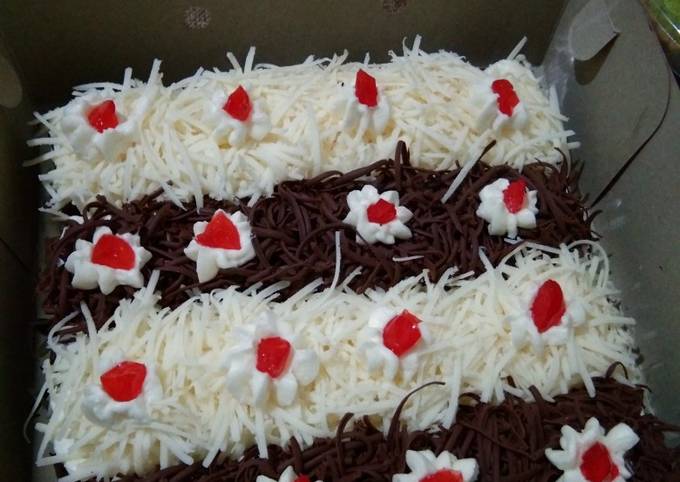 Resep: Cake Potong (base kue ultah vanila) Yang Sederhana