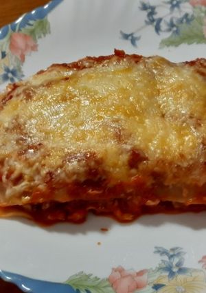 Una foto de Lasaña de carne de cerdo ibérico, sin bechamel
