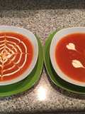 Crema de tomates decorada paso a paso