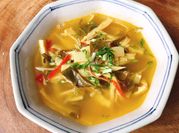 Hình ảnh của canh măng chua lá giang