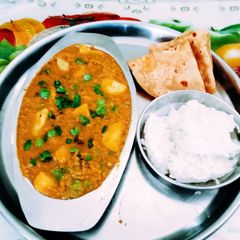 A picture of યુપી સ્ટાઇલ મટર નિમોના.