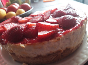 Una foto de Cheesecake de frutillas método Grez