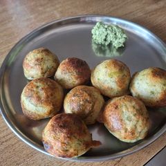 Palak appe A picture of Palak appe.