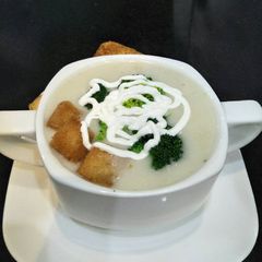 A picture of Cream Of Brokly Soup.