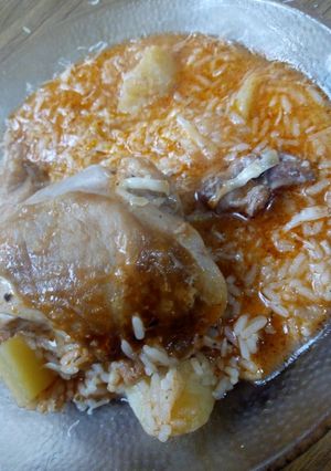Una foto de Guiso de arroz con pollo