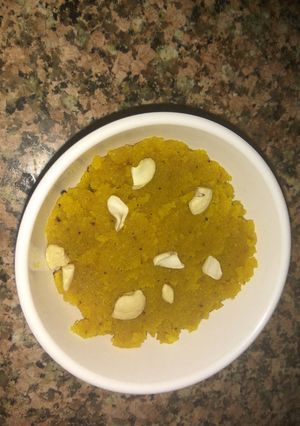 A picture of Moong dal ka halwa.