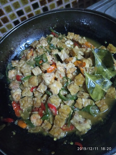 Foto resep Oseng tempe udang cabe hijau