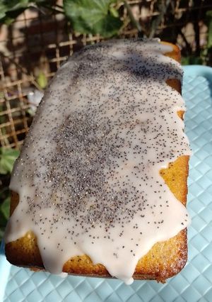 Una foto de Budín de naranja y amapola