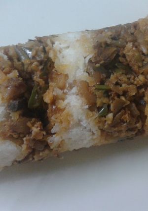 A picture of Kappa meen puttu (Tapioca fish puttu).