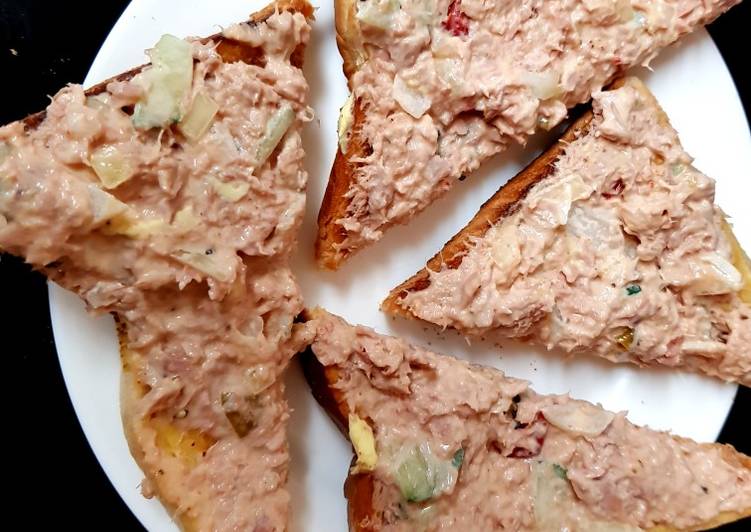 Recipe of Super Quick Homemade My Chilli Tuna Toasties 😍