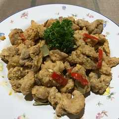 A picture of Salted egg yolk Chicken 👌🏼.