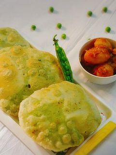 কড়াইশুঁটির কচুরি (koraishutir kochuri recipe in bengali) রেসিপির প্রধান ছবি