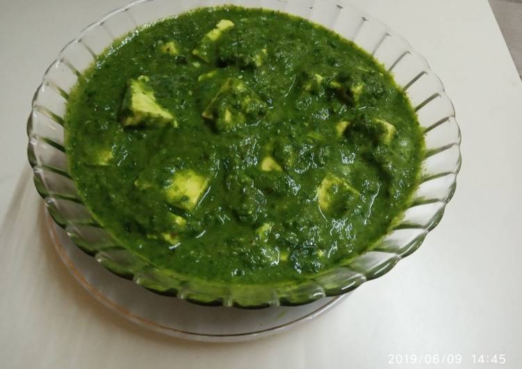 Easiest Way to Prepare Award-winning Palak paneer (homemade paneer)