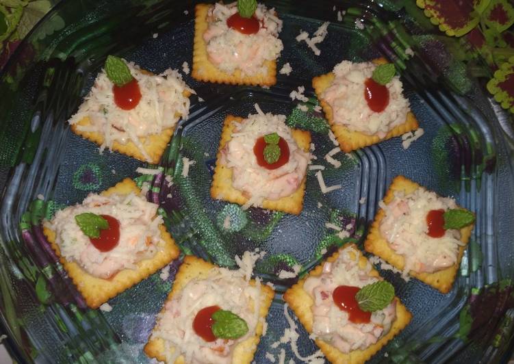 Steps to Make Favorite Biscuit Canapes