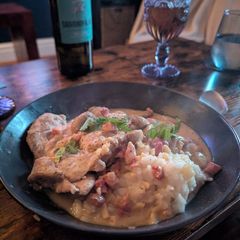 A picture of Coq au Vin Blanc.