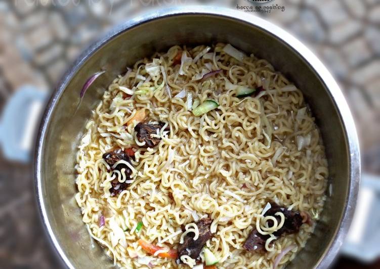 Noodles with fried beef