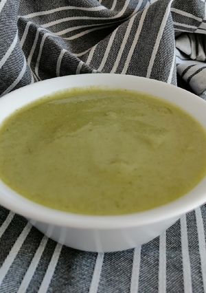 Una foto de Salsa de brócoli y nueces