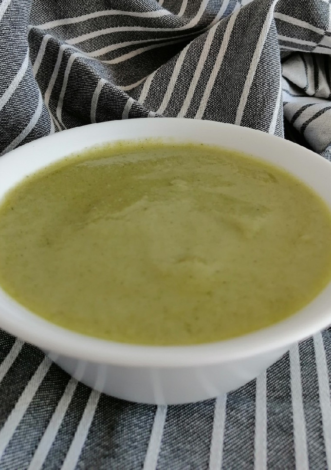 Una foto de Salsa de brócoli y nueces