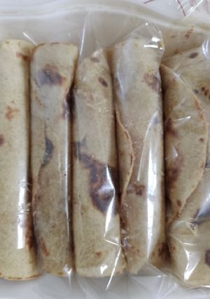 A picture of Chicken Boti Rolls.