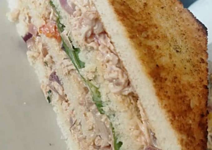 Chicken and tuna sandwich