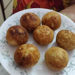 A picture of Appe kachori.