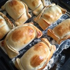A picture of Empanadas de Pino Chilenas 🇨🇱.