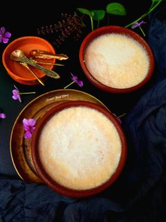 A picture of Mishti Doi or Dahi / Sweet Yogurt.