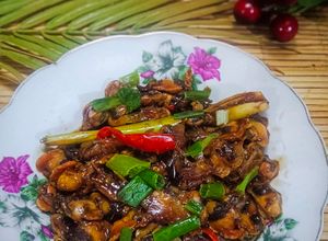 Gambar 18:5:24 - Kerang goreng rencah tumbuk