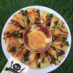Rolled angle pizza A picture of Rolled angle pizza.