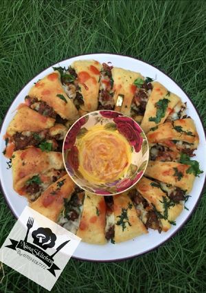 A picture of Rolled angle pizza.