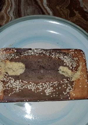 A picture of Vanillachocolate loaf cake.