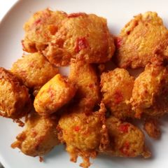 Grated yam balls A picture of Grated yam balls.