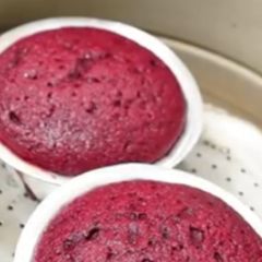 A picture of Red velvet cupcake.