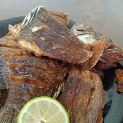 A picture of Fried fish.