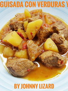 Una foto de Ternera guisada con verduras y patatas