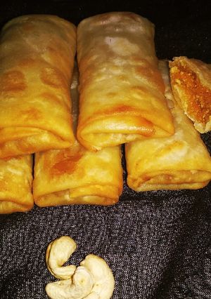 A picture of Carrot Halwa Spring Rolls.