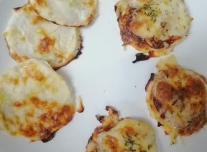 صورة لوصفة 🧀بيتزا القرع صالحه للكيتو ومرضى السكري أيضا 🍕🍅