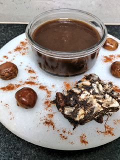 A picture of Tamarind chutney.