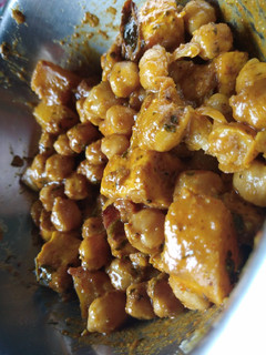 A picture of Matar Paneer.