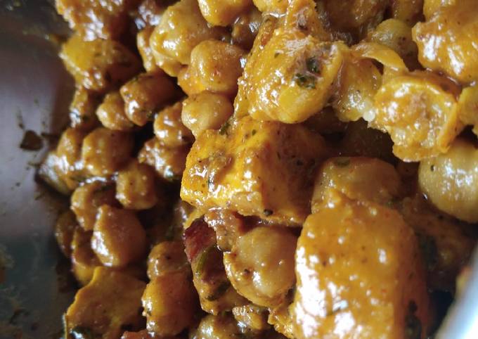 Matar Paneer