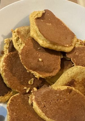 A picture of Mini Oat Pancakes.