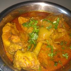 A picture of Chicken do pyazaa.